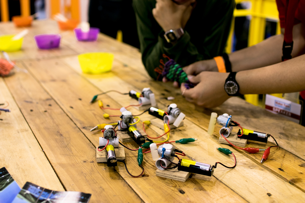 Miss Makey and The Magic Bins. What are You Making?